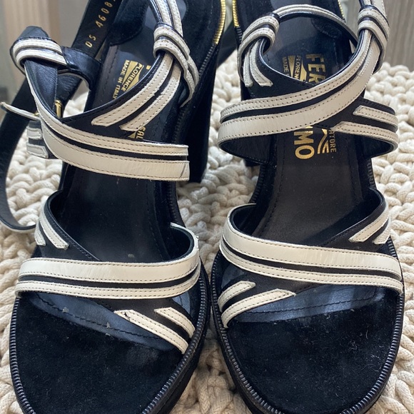 Ferragamo heels - Picture 11 of 13